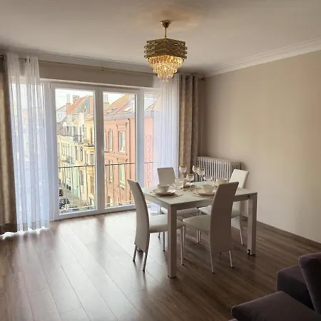 Recently Renovated Lägenhet Oostende